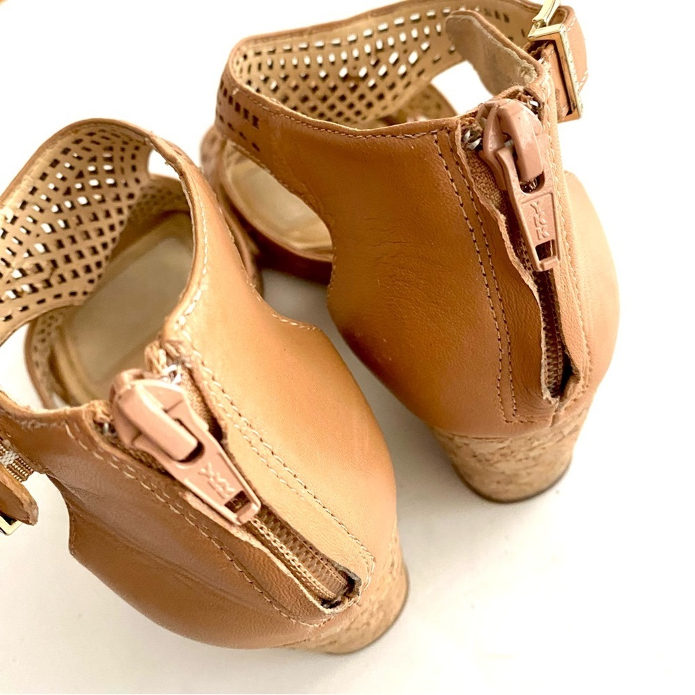 Alex Marie Brown Wedge Sandals Size 8.5M Perforated Summer Vacation - Picture 11 of 14